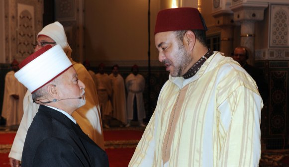 أمير المؤمنين يترأس الدرس الخامس من سلسلة الدروس الحسنية