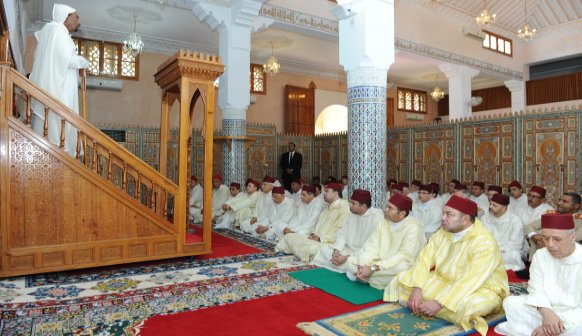أمير المؤمنين يؤدي صلاة الجمعة بمسجد الرحمة بالرباط -map