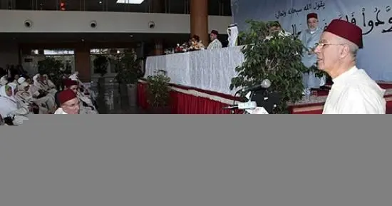 احمد التوفيق أثناء تلاوة الرسالة الملكية