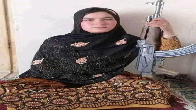 فتاة أفغانية تثأر لوالديها بعد قتلهما من قبل حركة طالبان