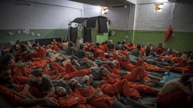 بعد مقتل البغدادي.. “دواعش” مكدسون في سجون سوريا بينهم مغاربة