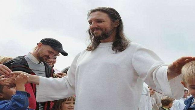 السلطات الروسية تعتقل شرطيا سابقا يدّعي أنه المسيح