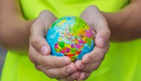 الزحف العولمي (الثقافي) وترسيخ مقومات الهوية الإسلامية