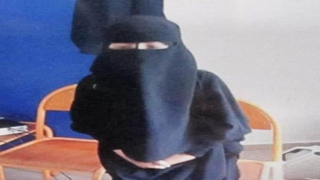 أبو حفص: فرض النقاب على طفلة صغيرة جريمة تقتضي المساءلة