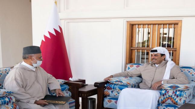 أمير قطر يستقبل رئيس الاتحاد العالمي لعلماء المسلمين