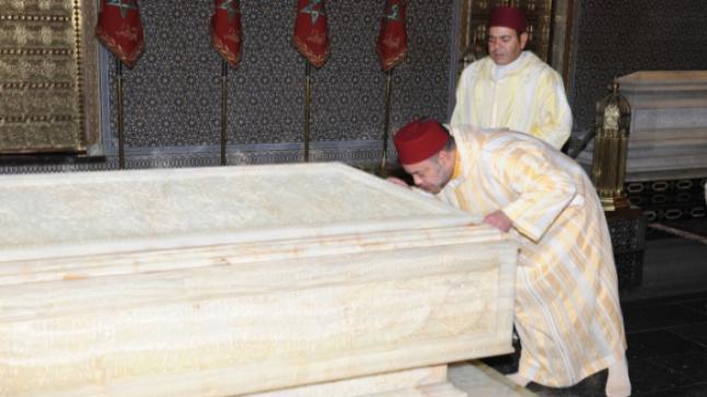 الملك محمد السادس يترحم على روح والده الحسن الثاني