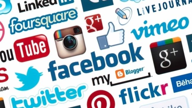 ما الفرق بين وسائل التواصل الاجتماعي والشبكات الاجتماعية؟