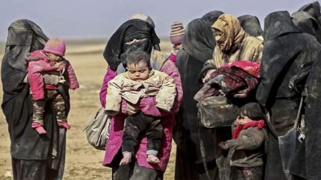 سوريا والعراق.. تحذير من وقوع كارثة إنسانية لعائلات العالقين والمعتقلين المغاربة بالمنطقة